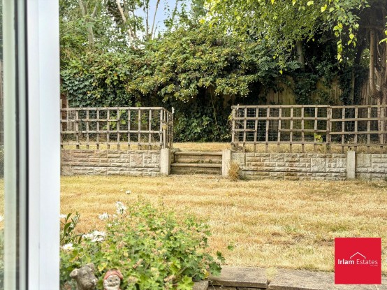 Images for Old River Close, Irlam, M44 EAID:3405264228 BID:2714ea13-4875-41c2-9250-130c9b5cb2ff