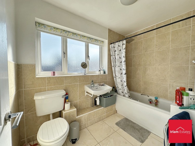 Images for Dunlin Drive, Irlam, M44 EAID:3405264228 BID:2714ea13-4875-41c2-9250-130c9b5cb2ff