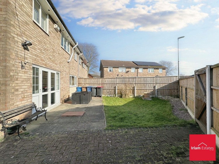 Images for Dunlin Drive, Irlam, M44 EAID:3405264228 BID:2714ea13-4875-41c2-9250-130c9b5cb2ff