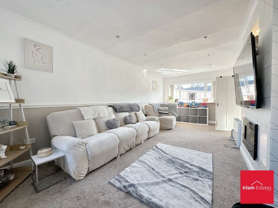 Images for Dunlin Drive, Irlam, M44 EAID:3405264228 BID:2714ea13-4875-41c2-9250-130c9b5cb2ff