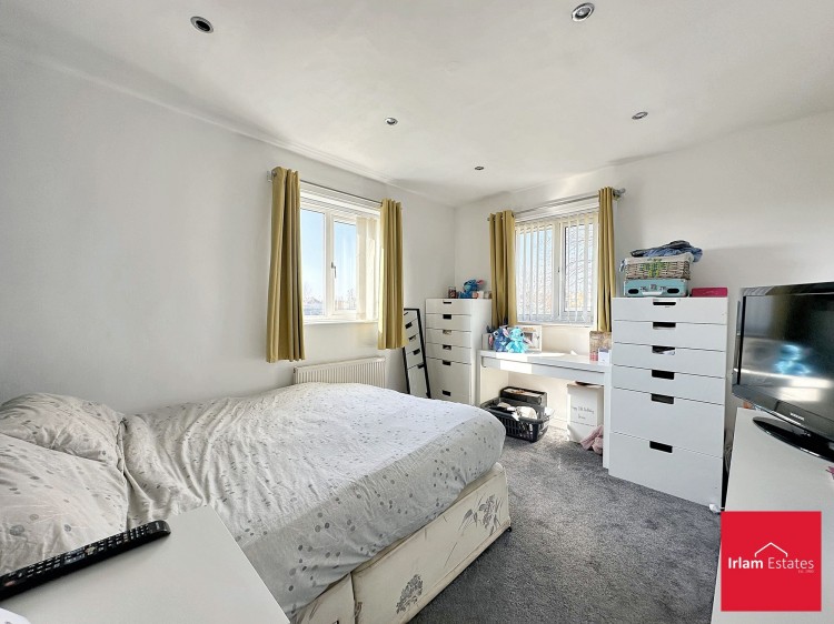 Images for Dunlin Drive, Irlam, M44 EAID:3405264228 BID:2714ea13-4875-41c2-9250-130c9b5cb2ff