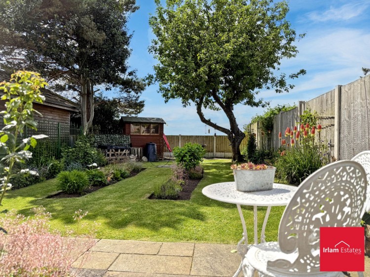 Images for Glazebrook Lane, Glazebrook, WA3 EAID:3405264228 BID:2714ea13-4875-41c2-9250-130c9b5cb2ff