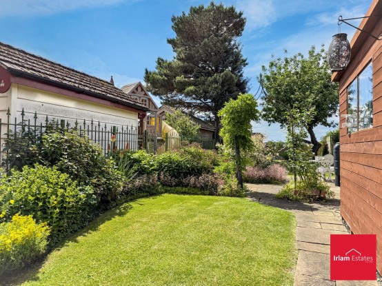 Images for Glazebrook Lane, Glazebrook, WA3 EAID:3405264228 BID:2714ea13-4875-41c2-9250-130c9b5cb2ff