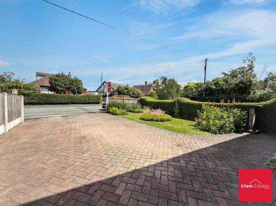 Images for Glazebrook Lane, Glazebrook, WA3 EAID:3405264228 BID:2714ea13-4875-41c2-9250-130c9b5cb2ff