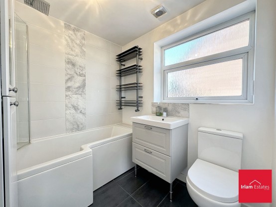 Images for Langford Drive, Irlam, M44 EAID:3405264228 BID:2714ea13-4875-41c2-9250-130c9b5cb2ff