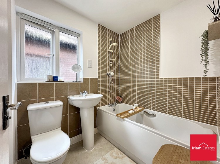 Images for Mona Way, Irlam, M44 EAID:3405264228 BID:2714ea13-4875-41c2-9250-130c9b5cb2ff