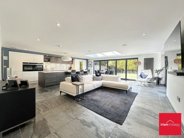 Images for Bellpit Close, Worsley, M28 EAID:3405264228 BID:2714ea13-4875-41c2-9250-130c9b5cb2ff