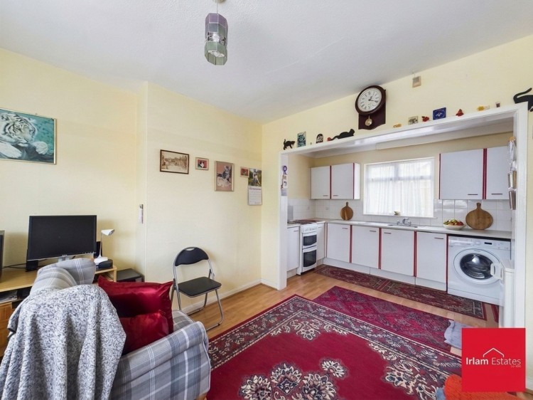 Images for Baines Avenue, Irlam, M44 EAID:3405264228 BID:2714ea13-4875-41c2-9250-130c9b5cb2ff