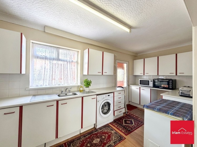 Images for Baines Avenue, Irlam, M44 EAID:3405264228 BID:2714ea13-4875-41c2-9250-130c9b5cb2ff