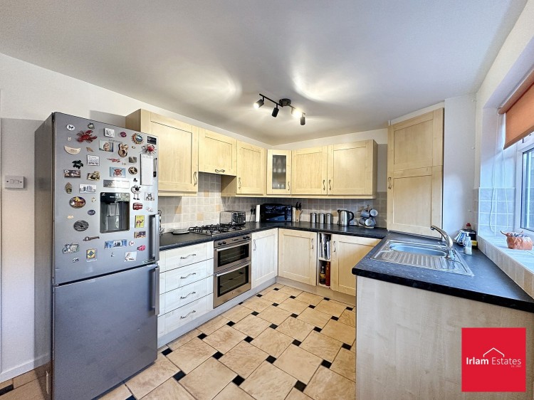 Images for Farnham Drive, Irlam, M44 EAID:3405264228 BID:2714ea13-4875-41c2-9250-130c9b5cb2ff