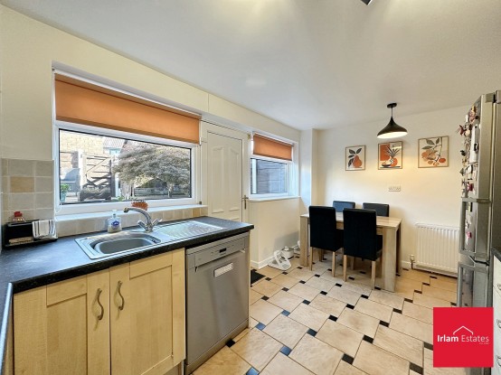 Images for Farnham Drive, Irlam, M44 EAID:3405264228 BID:2714ea13-4875-41c2-9250-130c9b5cb2ff