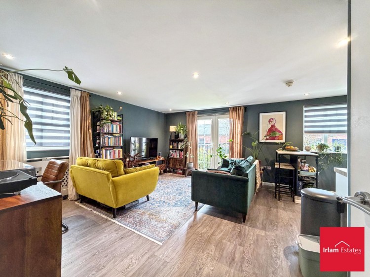 Images for Fairhills Road, Irlam, M44 EAID:3405264228 BID:2714ea13-4875-41c2-9250-130c9b5cb2ff
