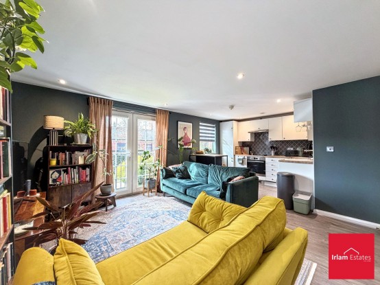 Images for Fairhills Road, Irlam, M44 EAID:3405264228 BID:2714ea13-4875-41c2-9250-130c9b5cb2ff