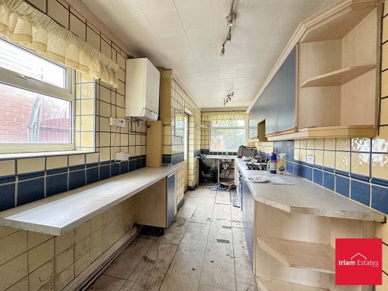 Images for East Lancashire Road, Swinton, M27 EAID:3405264228 BID:2714ea13-4875-41c2-9250-130c9b5cb2ff