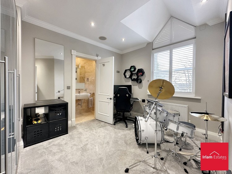 Images for Chatsworth Road, Worsley, M28 EAID:3405264228 BID:2714ea13-4875-41c2-9250-130c9b5cb2ff