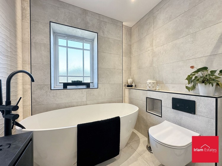 Images for Lambton Road, Worsley, M28 EAID:3405264228 BID:2714ea13-4875-41c2-9250-130c9b5cb2ff