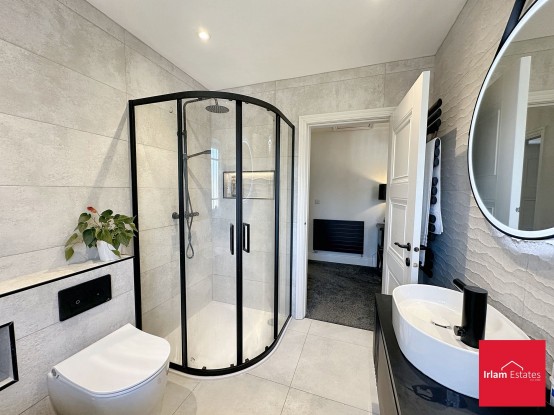 Images for Lambton Road, Worsley, M28 EAID:3405264228 BID:2714ea13-4875-41c2-9250-130c9b5cb2ff