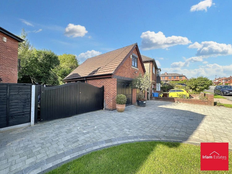 Images for Lambton Road, Worsley, M28 EAID:3405264228 BID:2714ea13-4875-41c2-9250-130c9b5cb2ff