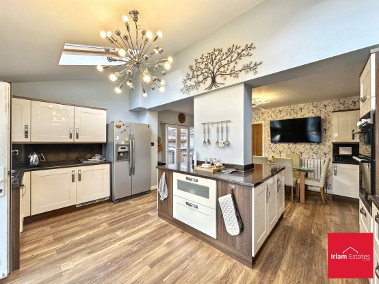 Images for Rose Avenue, Irlam, M44 EAID:3405264228 BID:2714ea13-4875-41c2-9250-130c9b5cb2ff