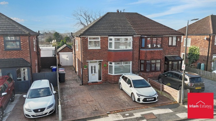 Images for Radford Drive, Irlam, M44 EAID:3405264228 BID:2714ea13-4875-41c2-9250-130c9b5cb2ff
