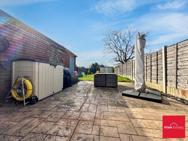 Images for Radford Drive, Irlam, M44 EAID:3405264228 BID:2714ea13-4875-41c2-9250-130c9b5cb2ff