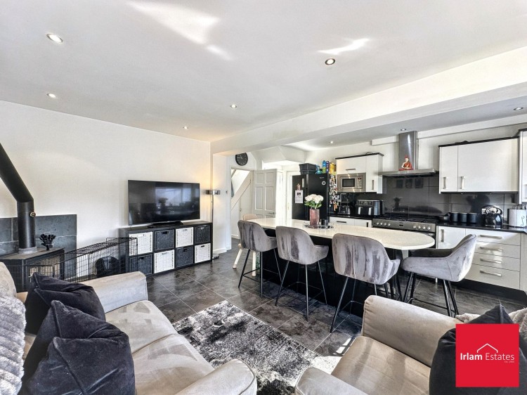 Images for Radford Drive, Irlam, M44 EAID:3405264228 BID:2714ea13-4875-41c2-9250-130c9b5cb2ff