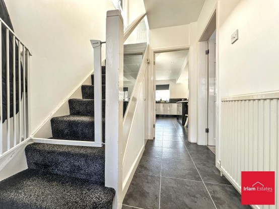 Images for Radford Drive, Irlam, M44 EAID:3405264228 BID:2714ea13-4875-41c2-9250-130c9b5cb2ff