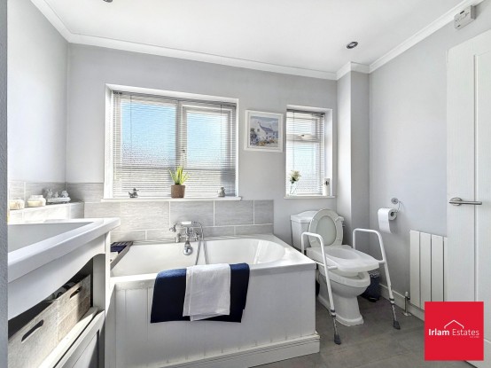 Images for Bowness Avenue, Cadishead, M44 EAID:3405264228 BID:2714ea13-4875-41c2-9250-130c9b5cb2ff