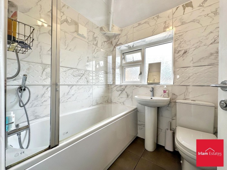 Images for Harewood Road, Irlam, M44 EAID:3405264228 BID:2714ea13-4875-41c2-9250-130c9b5cb2ff