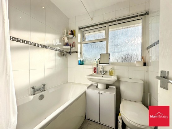 Images for Morillon Road, Irlam, M44 EAID:3405264228 BID:2714ea13-4875-41c2-9250-130c9b5cb2ff