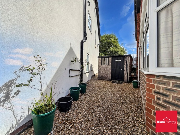 Images for Vicarage Road, Irlam, M44 EAID:3405264228 BID:2714ea13-4875-41c2-9250-130c9b5cb2ff