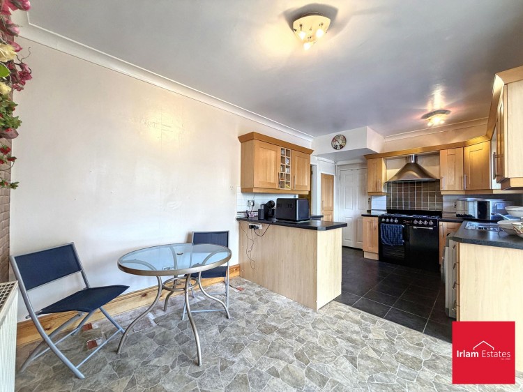 Images for Vicarage Road, Irlam, M44 EAID:3405264228 BID:2714ea13-4875-41c2-9250-130c9b5cb2ff