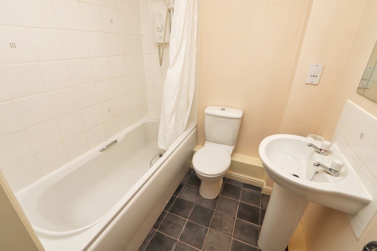 Images for Townsgate Way, Irlam, M44 EAID:3405264228 BID:2714ea13-4875-41c2-9250-130c9b5cb2ff