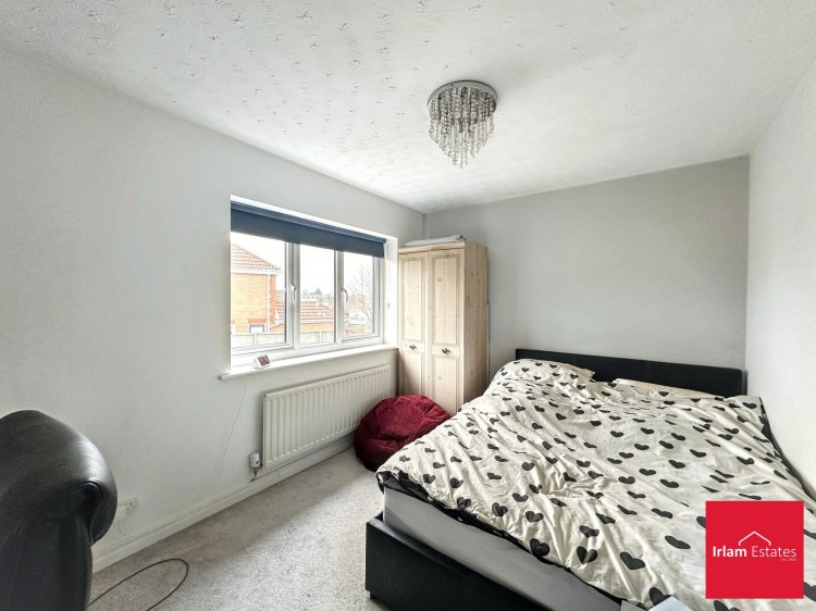 Images for Sunflower Meadow, Irlam, M44 EAID:3405264228 BID:2714ea13-4875-41c2-9250-130c9b5cb2ff