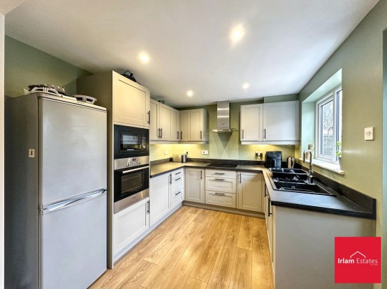 Images for Sunflower Meadow, Irlam, M44 EAID:3405264228 BID:2714ea13-4875-41c2-9250-130c9b5cb2ff