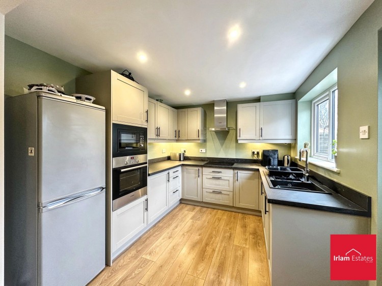 Images for Sunflower Meadow, Irlam, M44 EAID:3405264228 BID:2714ea13-4875-41c2-9250-130c9b5cb2ff