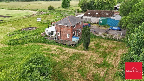 Images for Astley Road, Irlam, M44 EAID:3405264228 BID:2714ea13-4875-41c2-9250-130c9b5cb2ff