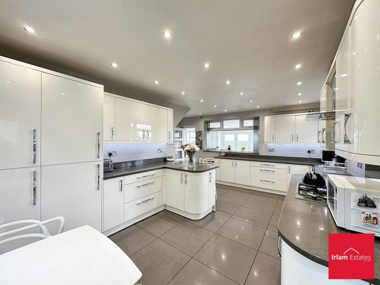 Images for Astley Road, Irlam, M44 EAID:3405264228 BID:2714ea13-4875-41c2-9250-130c9b5cb2ff