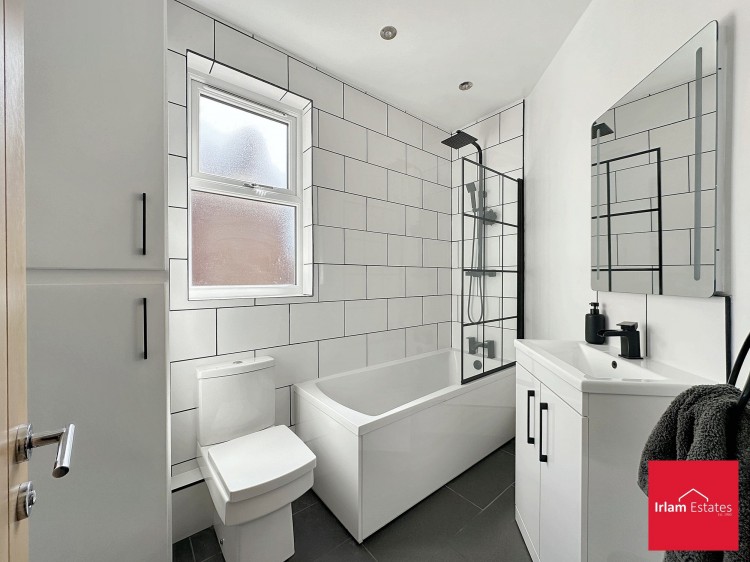 Images for Liverpool Road, Irlam, M44 EAID:3405264228 BID:2714ea13-4875-41c2-9250-130c9b5cb2ff