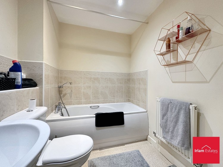 Images for Glenmuir Close, Irlam, M44 EAID:3405264228 BID:2714ea13-4875-41c2-9250-130c9b5cb2ff