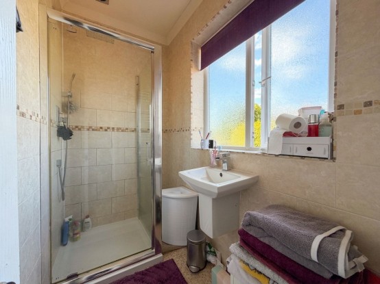 Images for Rose Crescent, Irlam, M44 EAID:3405264228 BID:2714ea13-4875-41c2-9250-130c9b5cb2ff