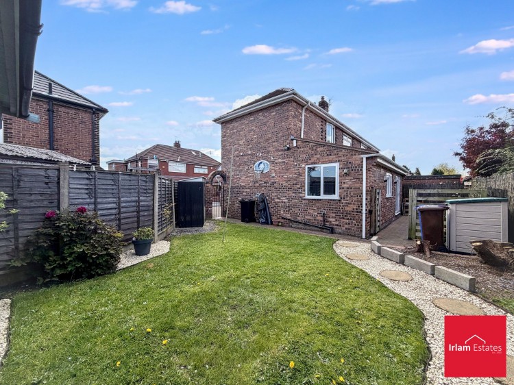 Images for Rose Crescent, Irlam, M44 EAID:3405264228 BID:2714ea13-4875-41c2-9250-130c9b5cb2ff