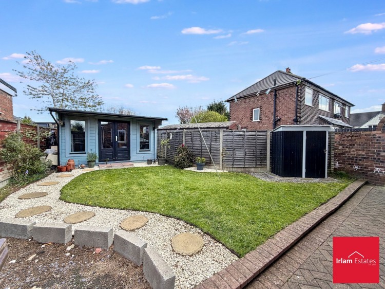 Images for Rose Crescent, Irlam, M44 EAID:3405264228 BID:2714ea13-4875-41c2-9250-130c9b5cb2ff