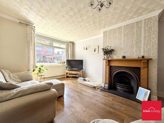 Images for Rose Crescent, Irlam, M44 EAID:3405264228 BID:2714ea13-4875-41c2-9250-130c9b5cb2ff