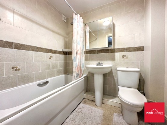 Images for Dean Road, Cadishead, M44 EAID:3405264228 BID:2714ea13-4875-41c2-9250-130c9b5cb2ff