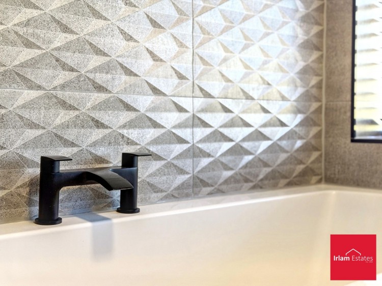 Images for Princes Avenue, Irlam, M44 EAID:3405264228 BID:2714ea13-4875-41c2-9250-130c9b5cb2ff