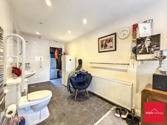 Images for Rose Avenue, Irlam, M44 EAID:3405264228 BID:2714ea13-4875-41c2-9250-130c9b5cb2ff