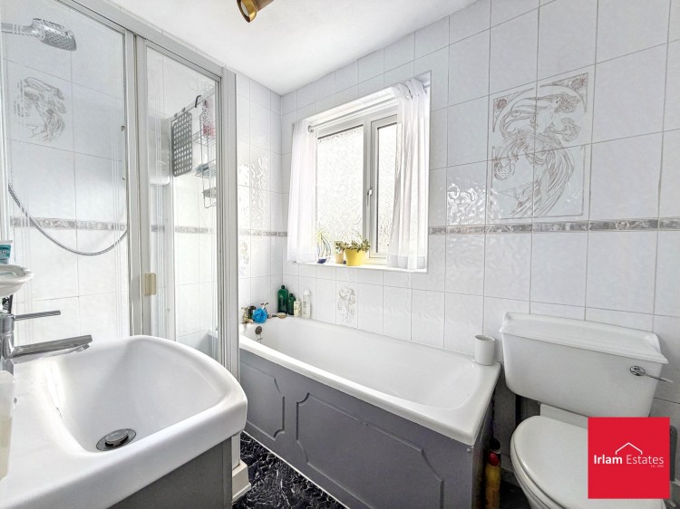Images for Rose Avenue, Irlam, M44 EAID:3405264228 BID:2714ea13-4875-41c2-9250-130c9b5cb2ff
