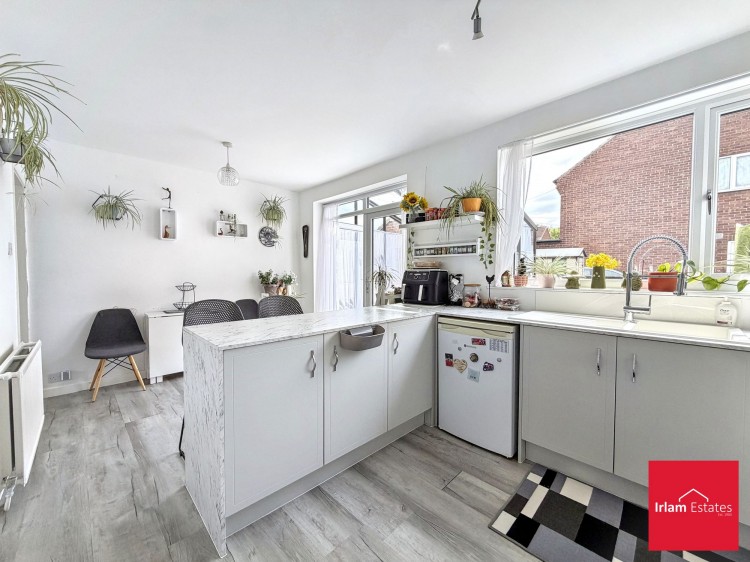 Images for Rose Avenue, Irlam, M44 EAID:3405264228 BID:2714ea13-4875-41c2-9250-130c9b5cb2ff