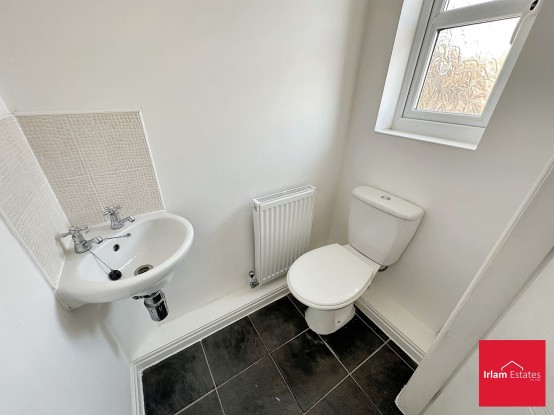 Images for Rixtonleys Drive, Irlam, M44 EAID:3405264228 BID:2714ea13-4875-41c2-9250-130c9b5cb2ff
